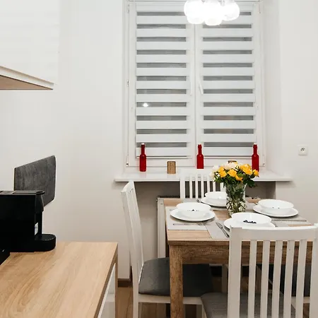 Lejlighed Maya's Flats & 45 - Lux Ogarna 2 Bedrooms