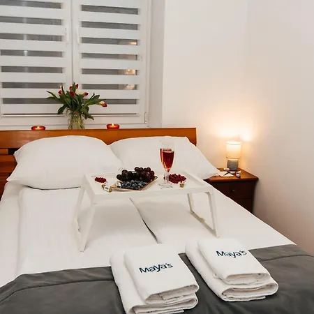 Maya's Flats & 45 - Lux Ogarna 2 Bedrooms
