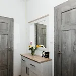 Maya's Flats & 45 - Lux Ogarna 2 Bedrooms גדנסק