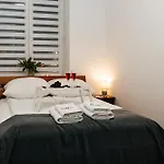 Maya's Flats & 45 - Lux Ogarna 2 Bedrooms דירה *