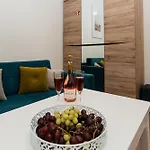 Maya's Flats & 45 - Lux Ogarna 2 Bedrooms