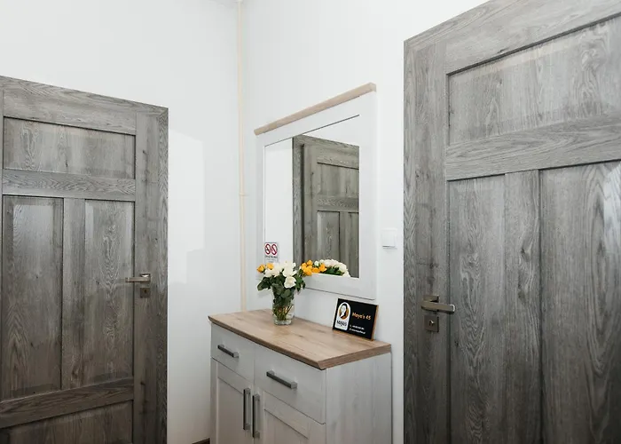 Maya's Flats & 45 - Lux Ogarna 2 Bedrooms גדנסק